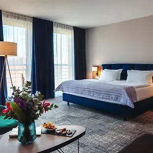 Center East Prenzlauer Berg By Ihg Szálloda
